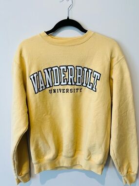 Vintage Champion Vanderbilt U Butter Yellow Crew Pullover Sweatshirt
Size Small